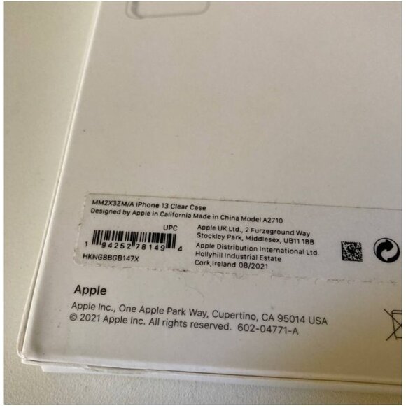 Apple Brand iPhone 13 Clear Case with MagSafe New with Seal - Picture 4 of 7